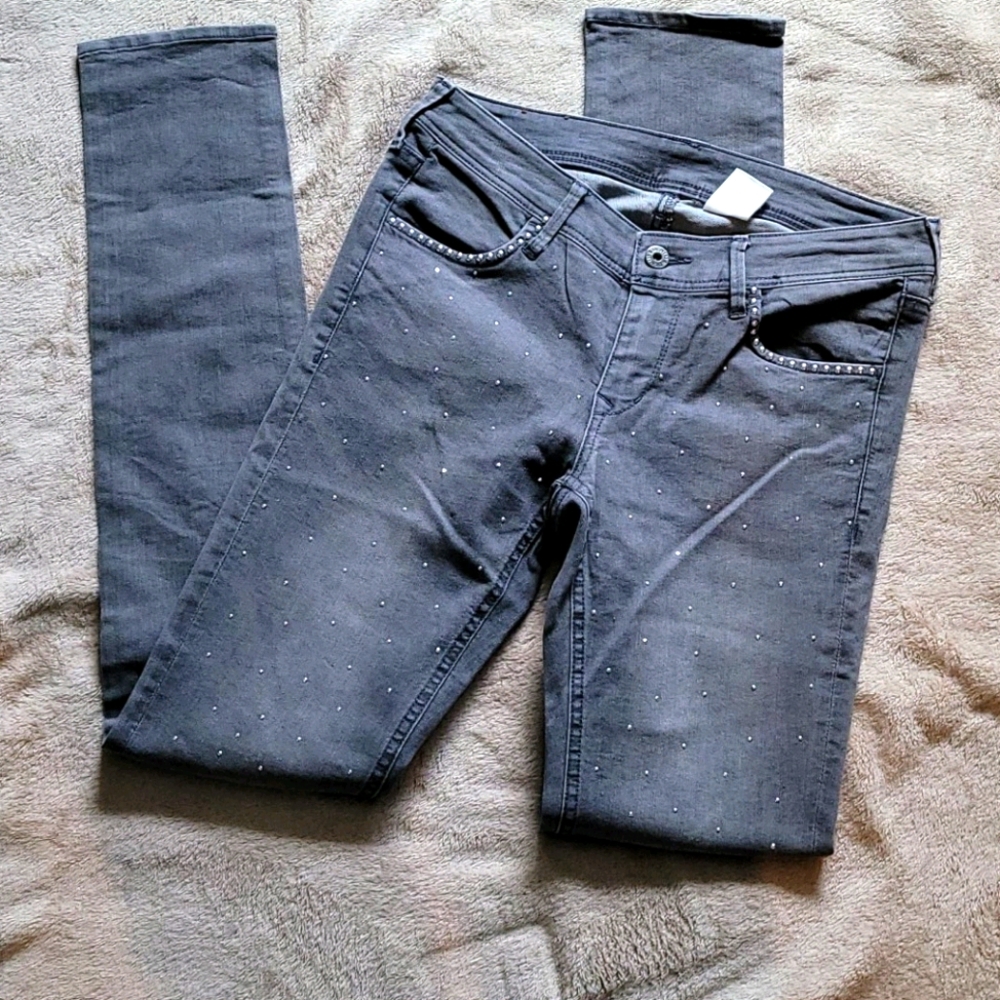Grey denim low waist skinny with silver hardware